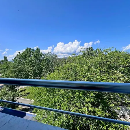 Апартаменты Excelsior - Premium 50m To The Солнечный берег