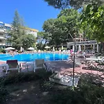 Excelsior - Premium 50m To The * סאני ביץ'
