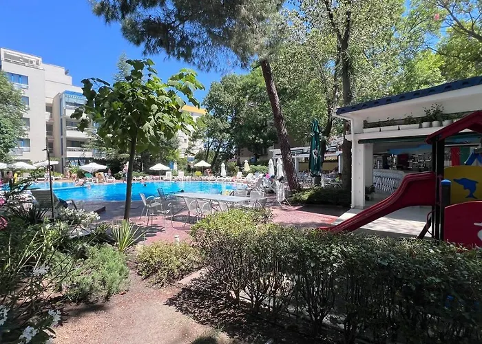 Excelsior - Premium 50m To The Lägenhet Slăntjev Brjag